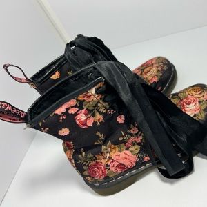 RARE Dr Martens Black Victorian Floral Boot